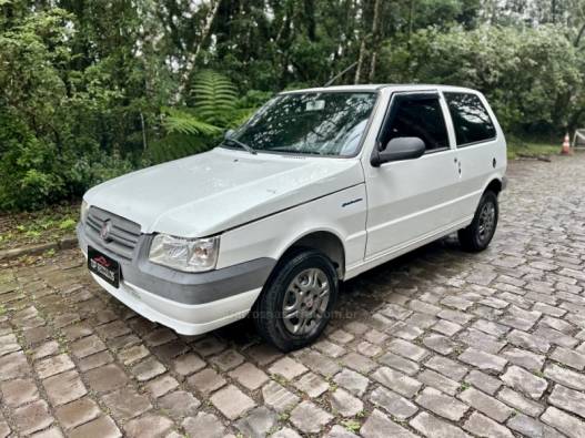 FIAT - UNO - 2012/2013 - Branca - R$ 26.900,00