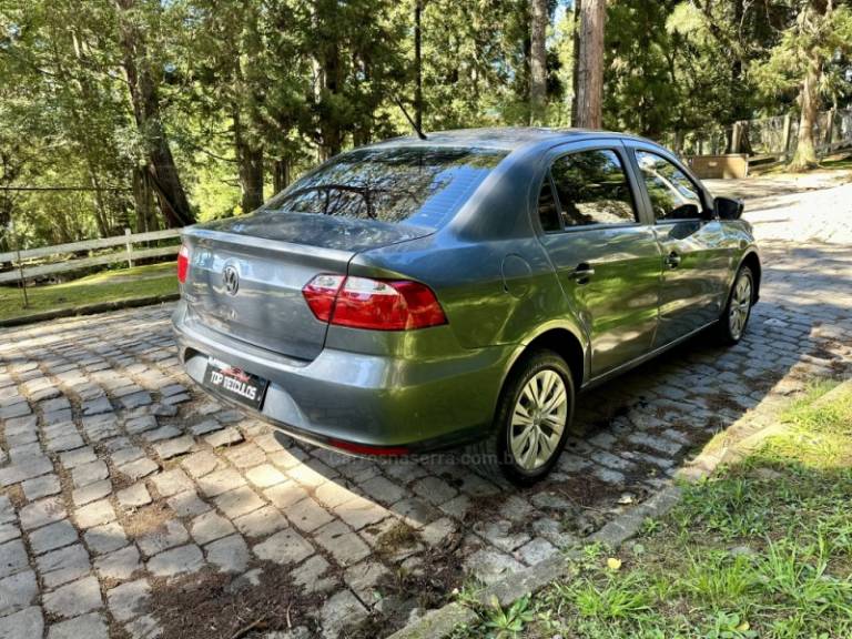 VOLKSWAGEN - VOYAGE - 2022/2022 - Cinza - R$ 62.900,00